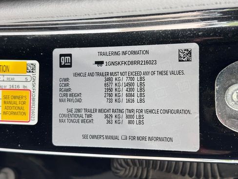 Certified 2024 Chevrolet Suburban Premier AWD/4WD image 9
