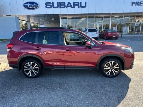 Used 2023 Subaru Forester Limited image 2