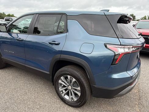 New 2026 Chevrolet Equinox LT w/ Safety and Technology Package FWD image 10