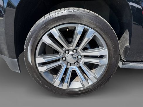 Used 2018 GMC Yukon Denali w/ Denali Ultimate Package image 9