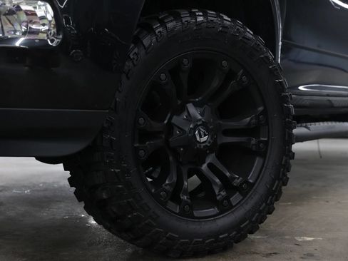 Used 2018 RAM 2500 Big Horn w/ Sport Appearance Group AWD/4WD image 3