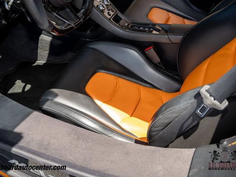 Used 2012 McLaren MP4-12C Coupe RWD image 18