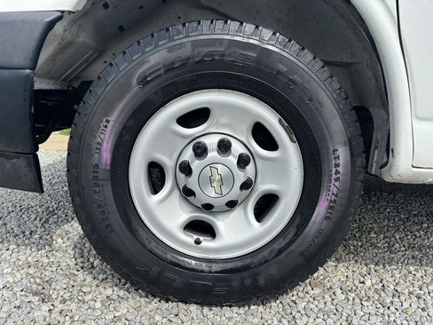 Used 2020 Chevrolet Express 2500 w/ Driver Convenience Package image 12