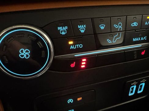 Used 2018 Ford EcoSport SES AWD/4WD image 32
