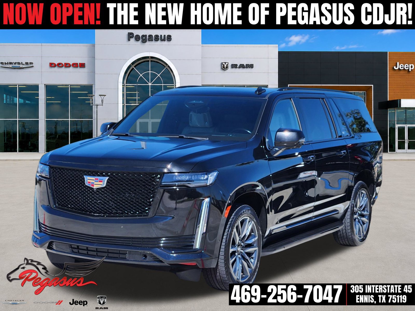 Used 2024 Cadillac Escalade ESV Sport RWD image 2