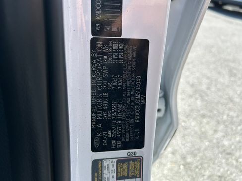 Used 2021 Kia Niro EX FWD image 68