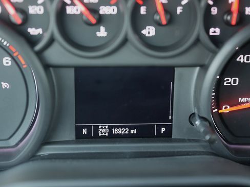 Certified 2024 GMC Sierra 1500 Pro w/ Convenience Package image 33