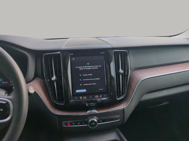 Used 2023 Volvo XC60 B5 Plus w/ Climate Package AWD/4WD image 16