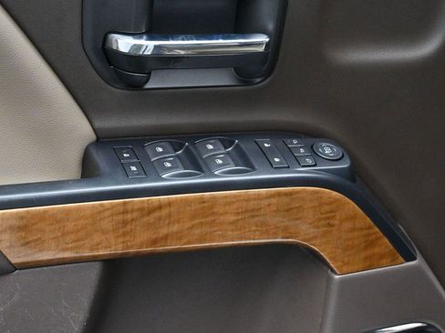 Used 2017 Chevrolet Silverado 1500 LTZ w/ High Desert Package image 12