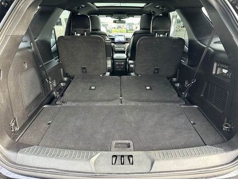 Used 2020 Ford Explorer Limited image 30
