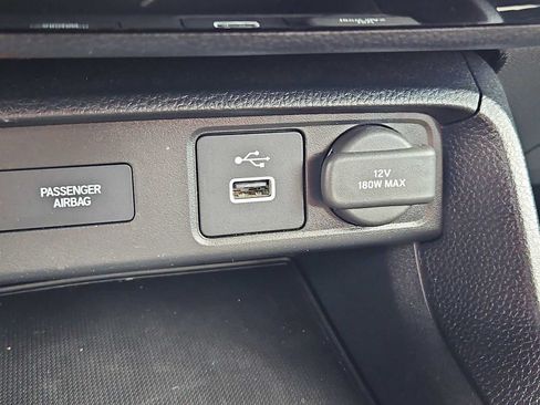 Used 2023 Honda Civic Sport image 17