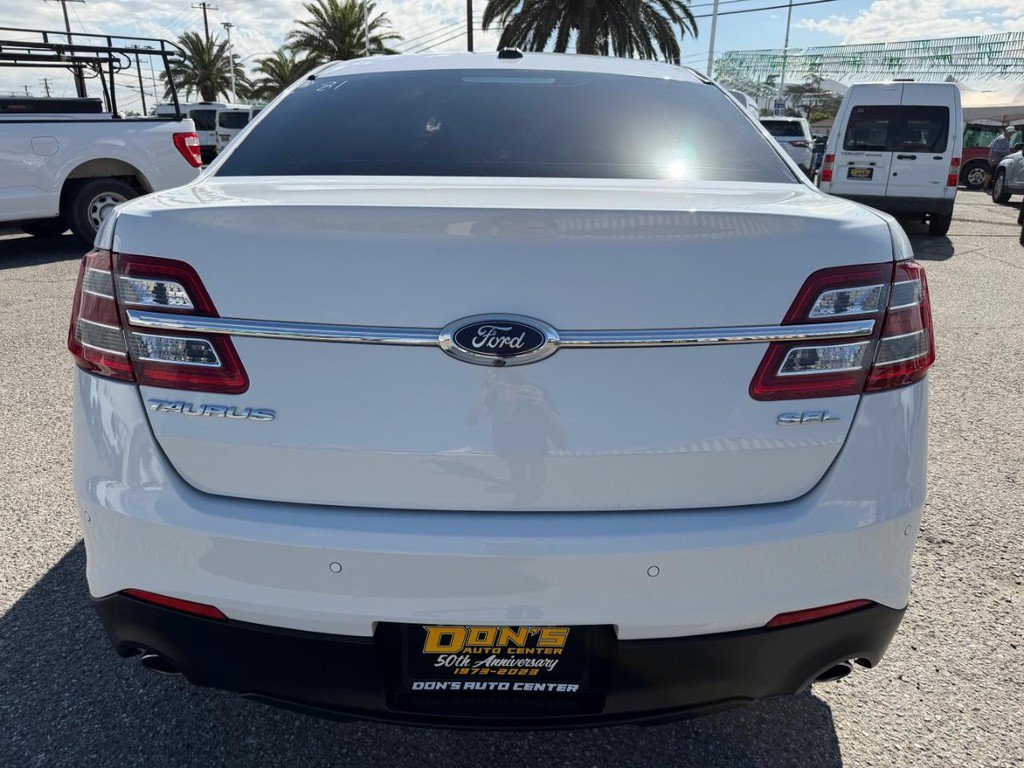 Used 2018 Ford Taurus SEL w/ Equipment Group 201A FWD image 7