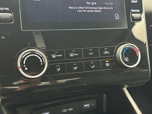 Used 2023 Hyundai Santa Cruz SE image 18