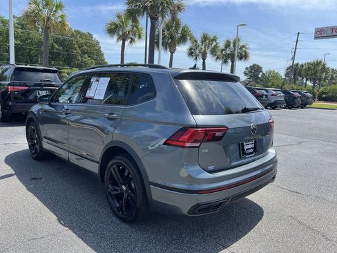 Used 2024 Volkswagen Tiguan SE R-Line FWD image 8