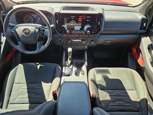 Used 2025 Nissan Frontier PRO-4X AWD/4WD image 25