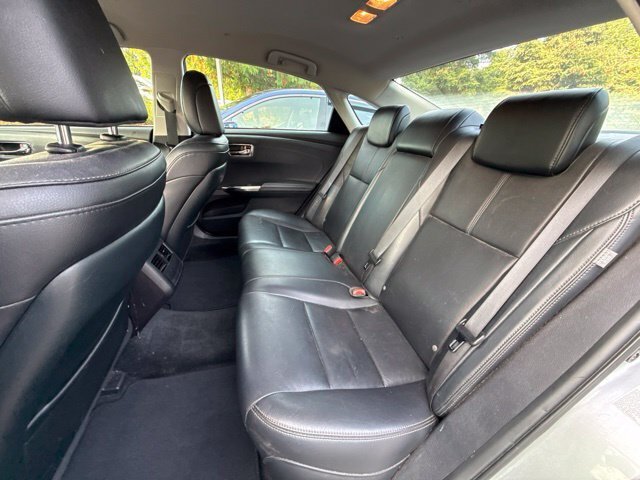Used 2017 Toyota Avalon XLE w/ Carpet Mat Package FWD image 7