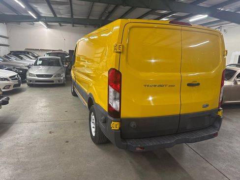 Used 2015 Ford Transit 250 148 Low Roof image 10