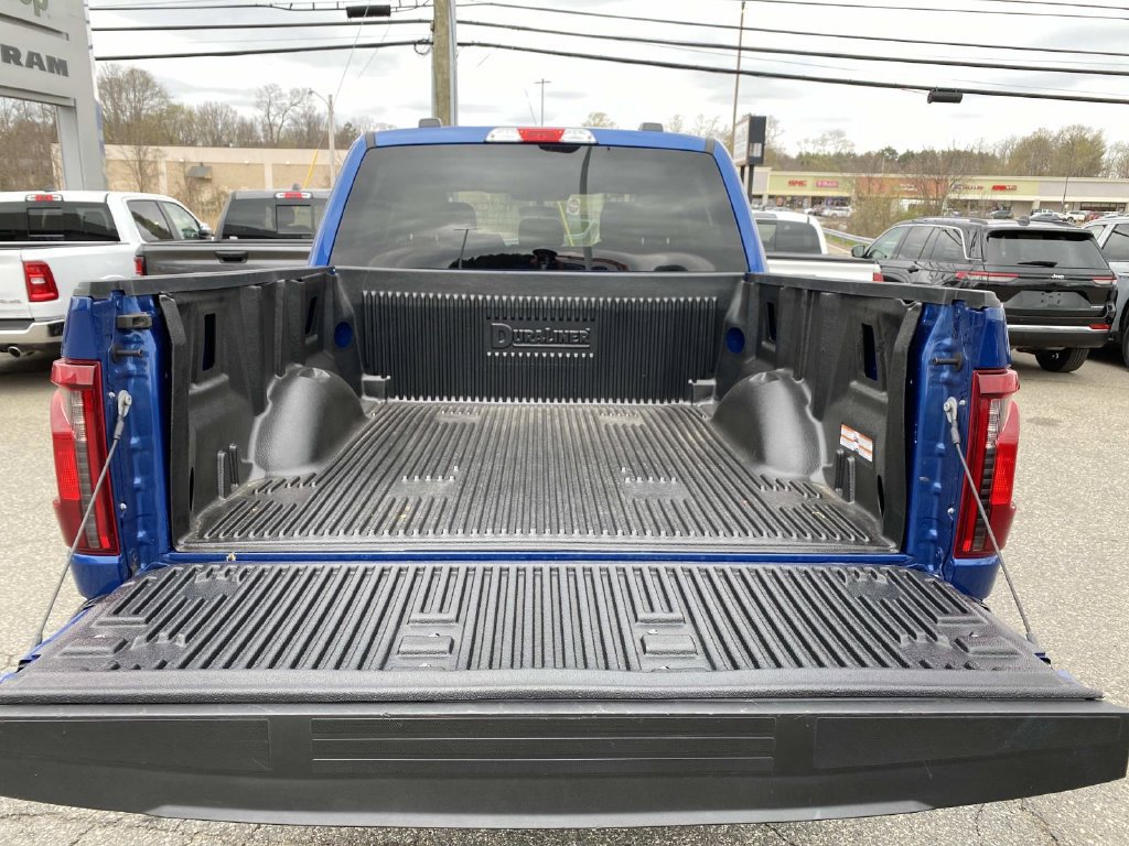 Used 2025 Ford F150 XLT w/ Equipment Group 301A Standard AWD/4WD image 5