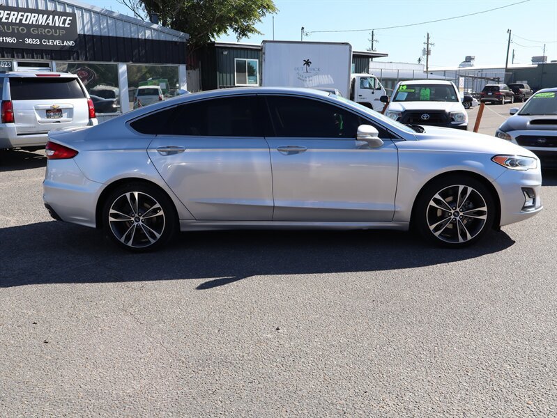 Used 2019 Ford Fusion Titanium AWD/4WD image 3