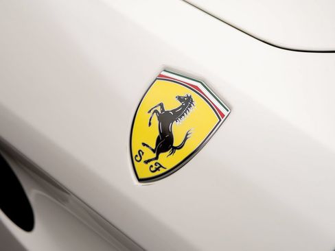 Used 2016 Ferrari California T RWD image 30