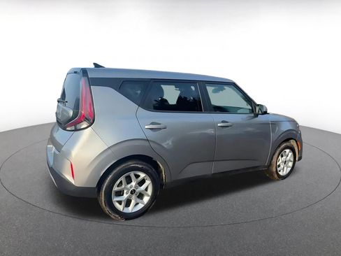 Used 2025 Kia Soul LX w/ LX Technology Package image 15