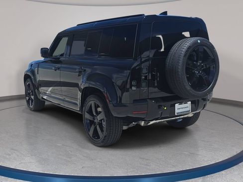 New 2026 Land Rover Defender 110 X-Dynamic SE AWD/4WD image 7