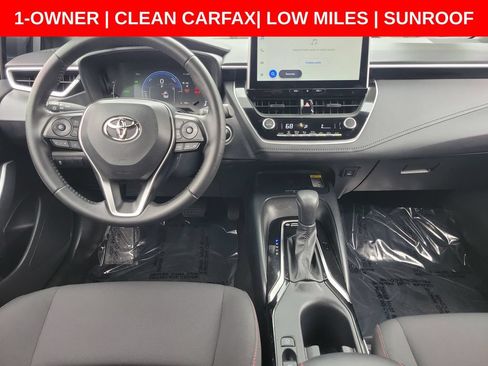 Used 2025 Toyota Corolla SE w/ SE Premium Package FWD image 13
