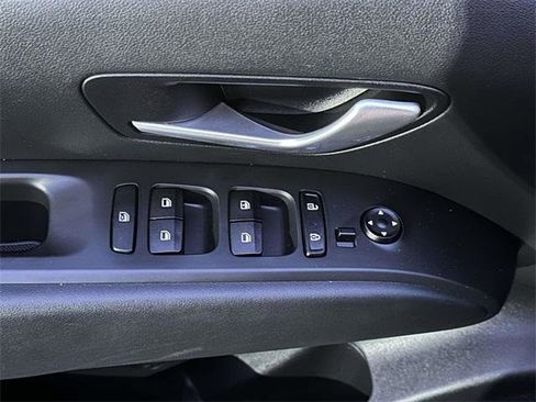 Used 2023 Hyundai Tucson SE image 13