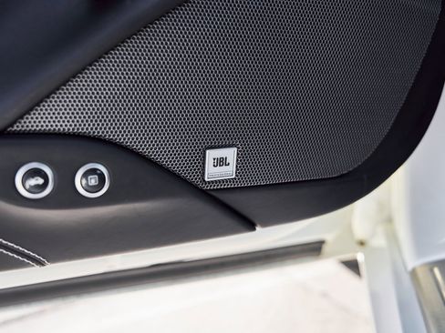 Used 2017 Ferrari 488 GTB image 40