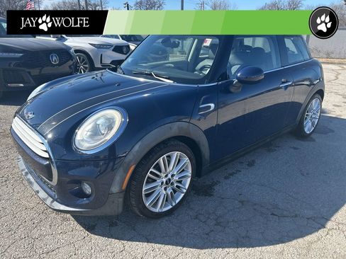 Used 2015 MINI Cooper 2-Door Hardtop image 1