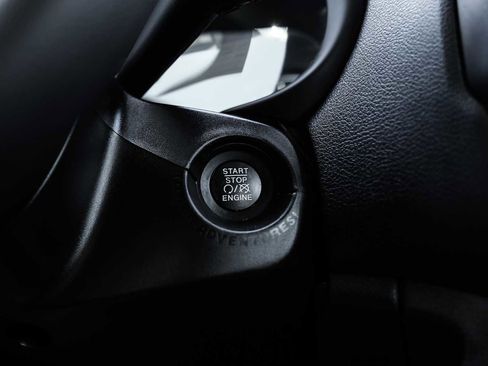 Used 2021 Jeep Renegade Sport image 19