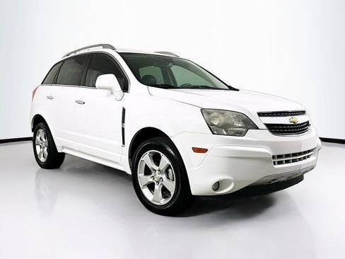 Used 2015 Chevrolet Captiva Sport LTZ FWD image 2