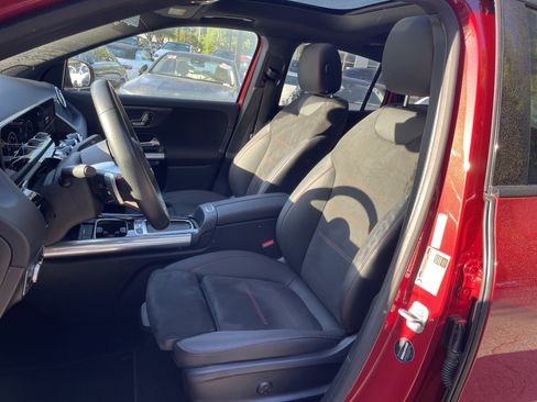 Certified 2025 Mercedes-Benz GLA 250 image 20