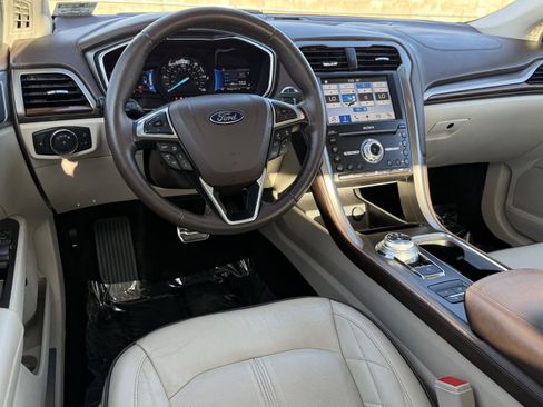 Used 2018 Ford Fusion Energi Platinum image 25