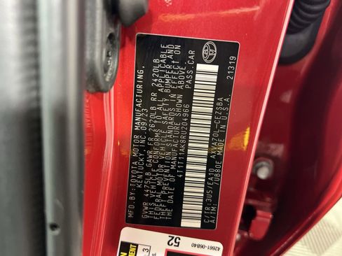 Used 2024 Toyota Camry SE image 30