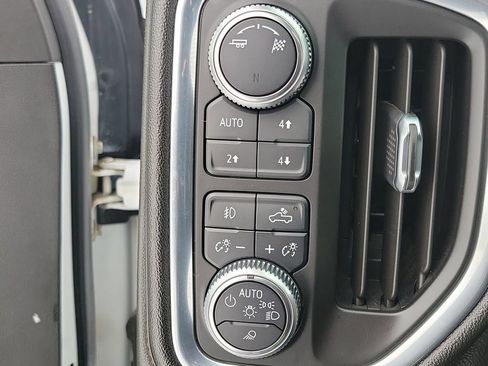 Used 2019 GMC Sierra 1500 AT4 w/ AT4 Premium Package AWD/4WD image 23