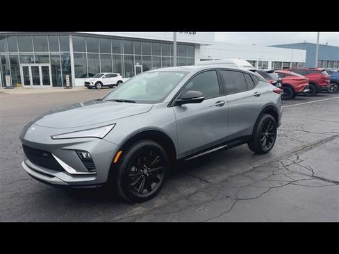 Used 2024 Buick Envista Sport Touring w/ Convenience I Package image 4