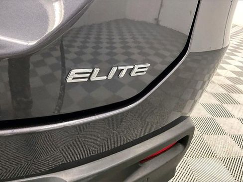 Used 2023 Honda Pilot Elite image 8