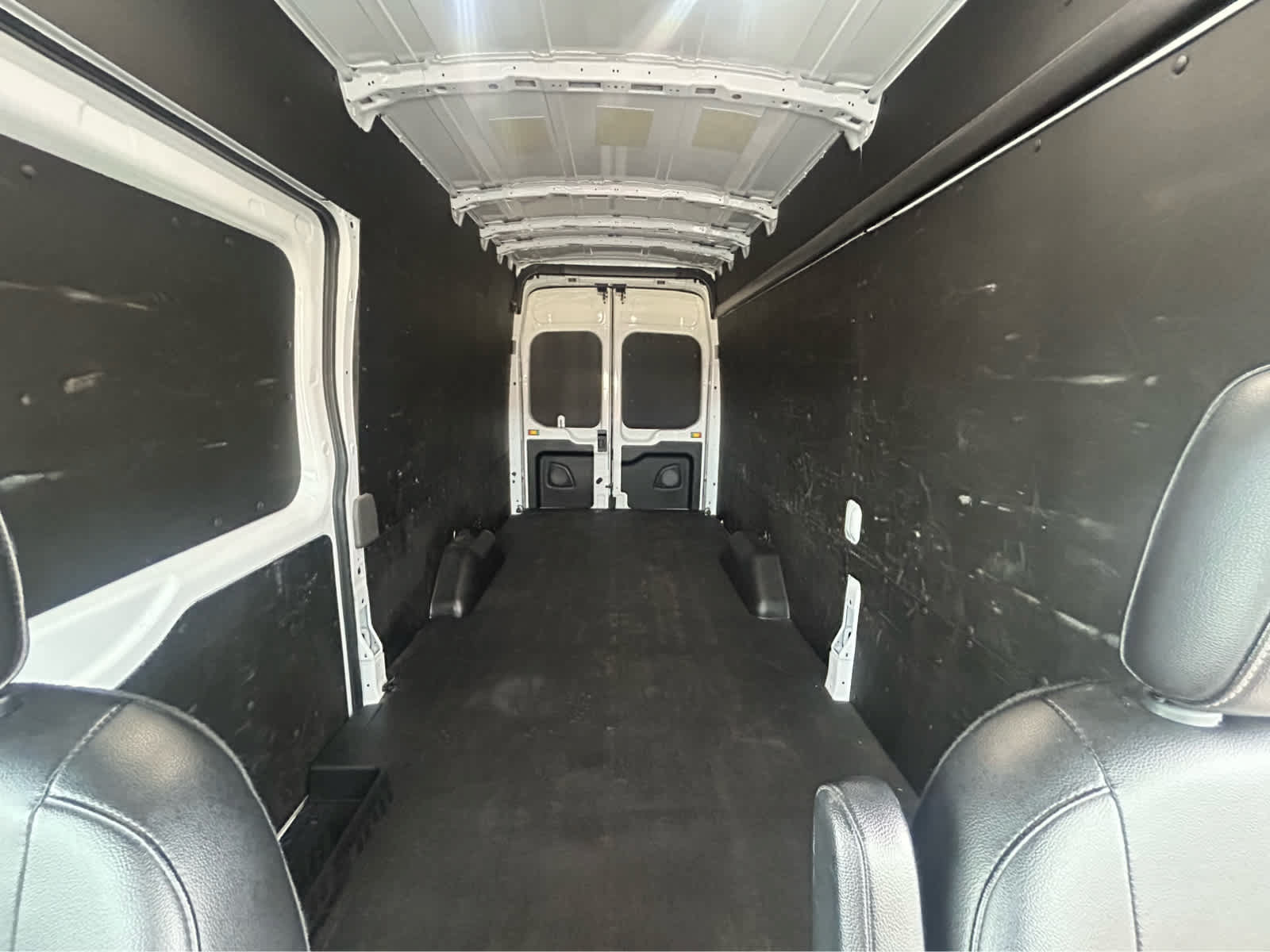 Used 2025 Ford Transit 250 148 High Roof Extended w/ Load Area Protection Package RWD image 14