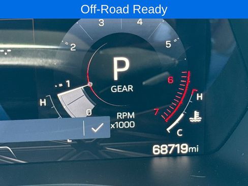 Used 2024 GMC Canyon AT4 w/ Canyon Safety Plus Package AWD/4WD image 16