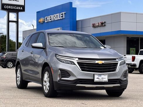 Used 2024 Chevrolet Equinox LT AWD/4WD image 2