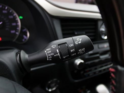 Used 2019 Lexus RX 350L Premium w/ Premium Package image 24