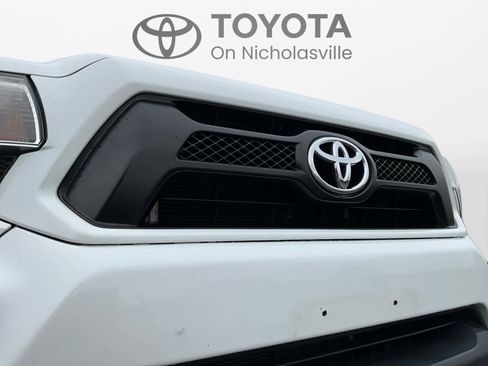 Used 2015 Toyota Tacoma 4x4 Double Cab w/ TRD Sport Package image 10