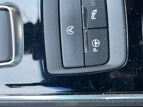 Used 2020 Ford Edge ST w/ Equipment Group 401A AWD/4WD image 18