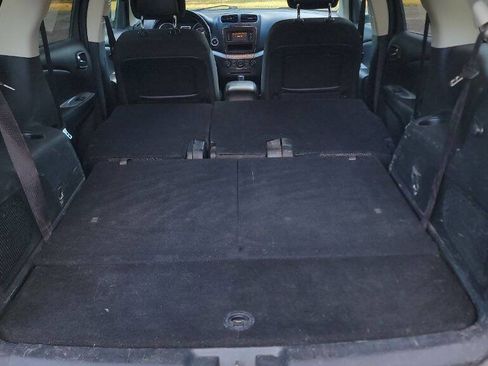 Used 2020 Dodge Journey SE w/ SE Popular Equipment Group image 23