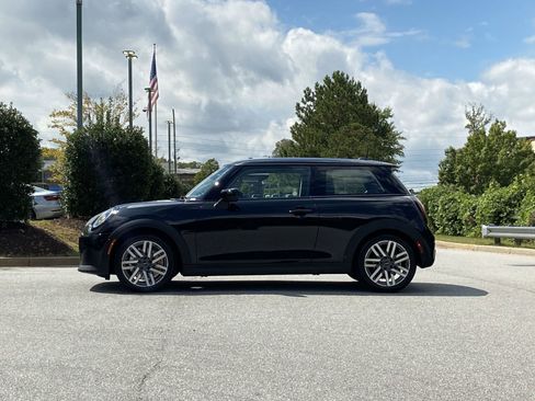 Used 2026 MINI Cooper 2-Door Hardtop FWD image 14