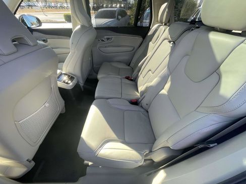 Certified 2023 Volvo XC90 T8 Ultimate w/ Lounge Package image 15