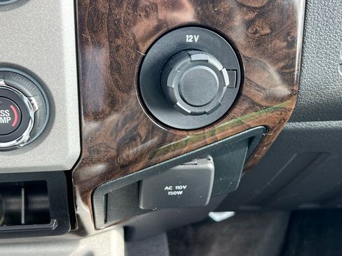 Used 2013 Ford F250 Platinum image 31