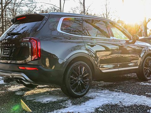 Certified 2022 Kia Telluride S image 6