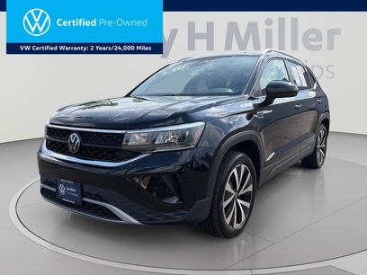 Certified 2023 Volkswagen Taos SE w/ Panoramic Sunroof Package